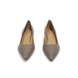 NWT Nine West Kick Heels